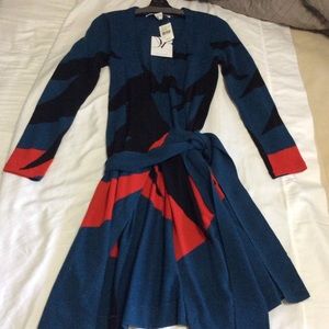 DIANE VON F Red&Blue Wrap Sweater Dress- Small